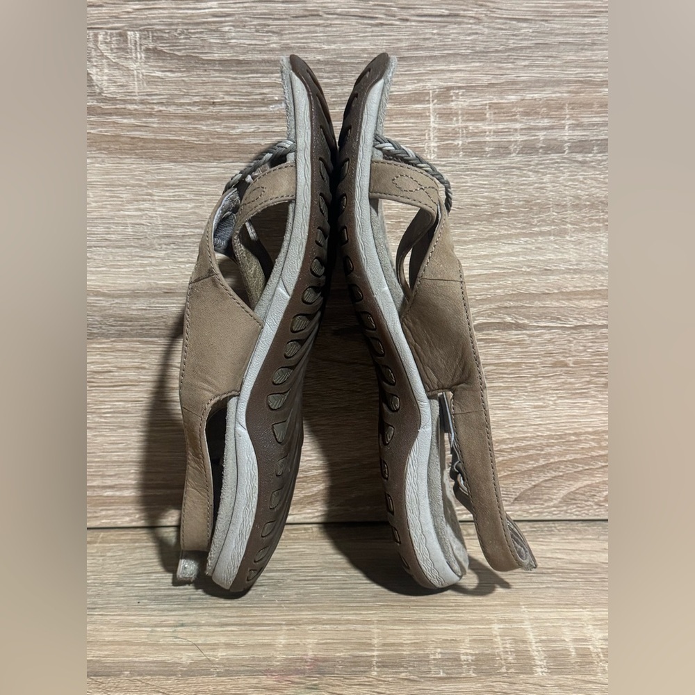 Merrell Stella bloom Brown tan Leather hiking strap Sandals women’s size 7 shoes